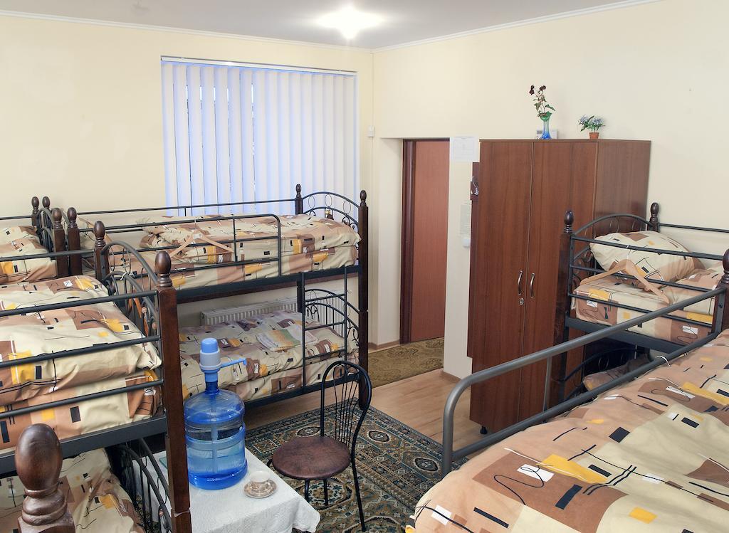 إلفيف Niko Hostel الغرفة الصورة