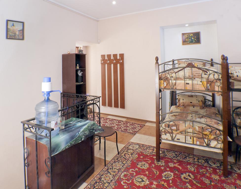 إلفيف Niko Hostel الغرفة الصورة